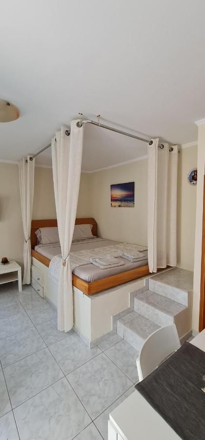 Maria'S Little Apartment Rhodes City Zewnętrze zdjęcie